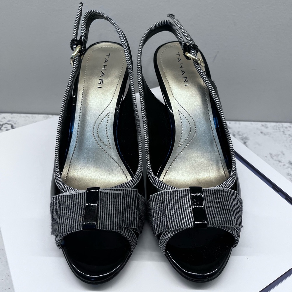Tahari slingback heels Black patent leather open square toe 6M DIANE